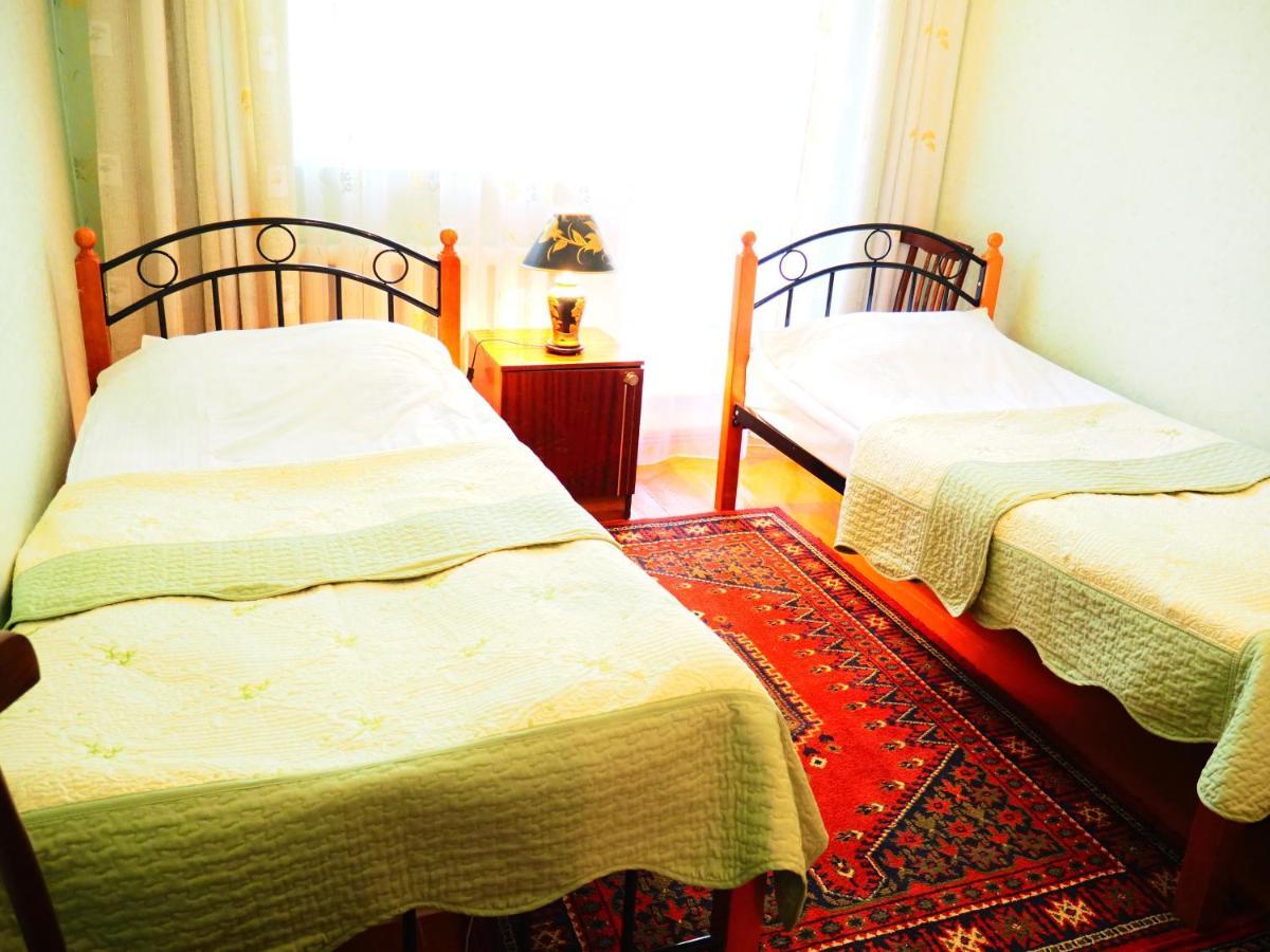 Baktygul Guesthouse Naryn Exterior photo