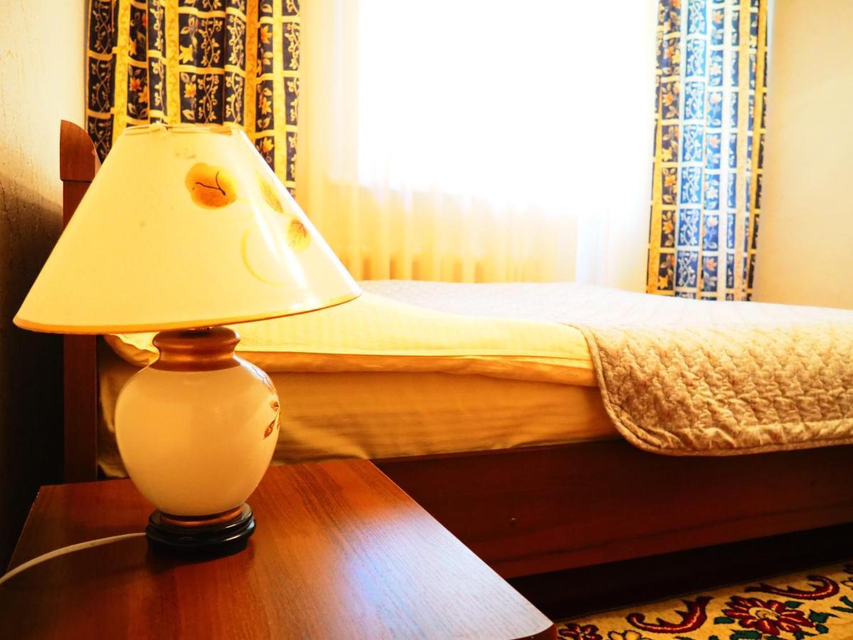 Baktygul Guesthouse Naryn Exterior photo