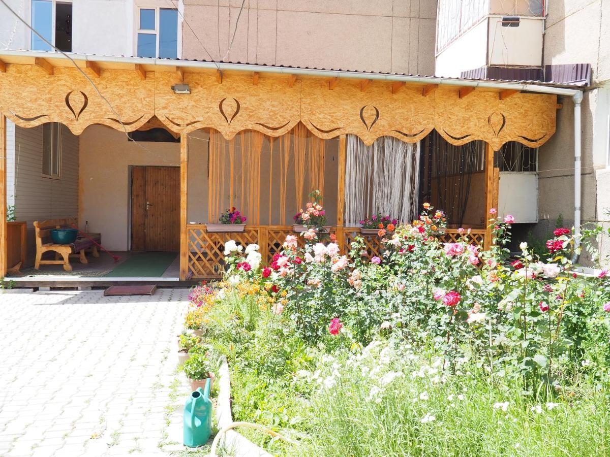 Baktygul Guesthouse Naryn Exterior photo
