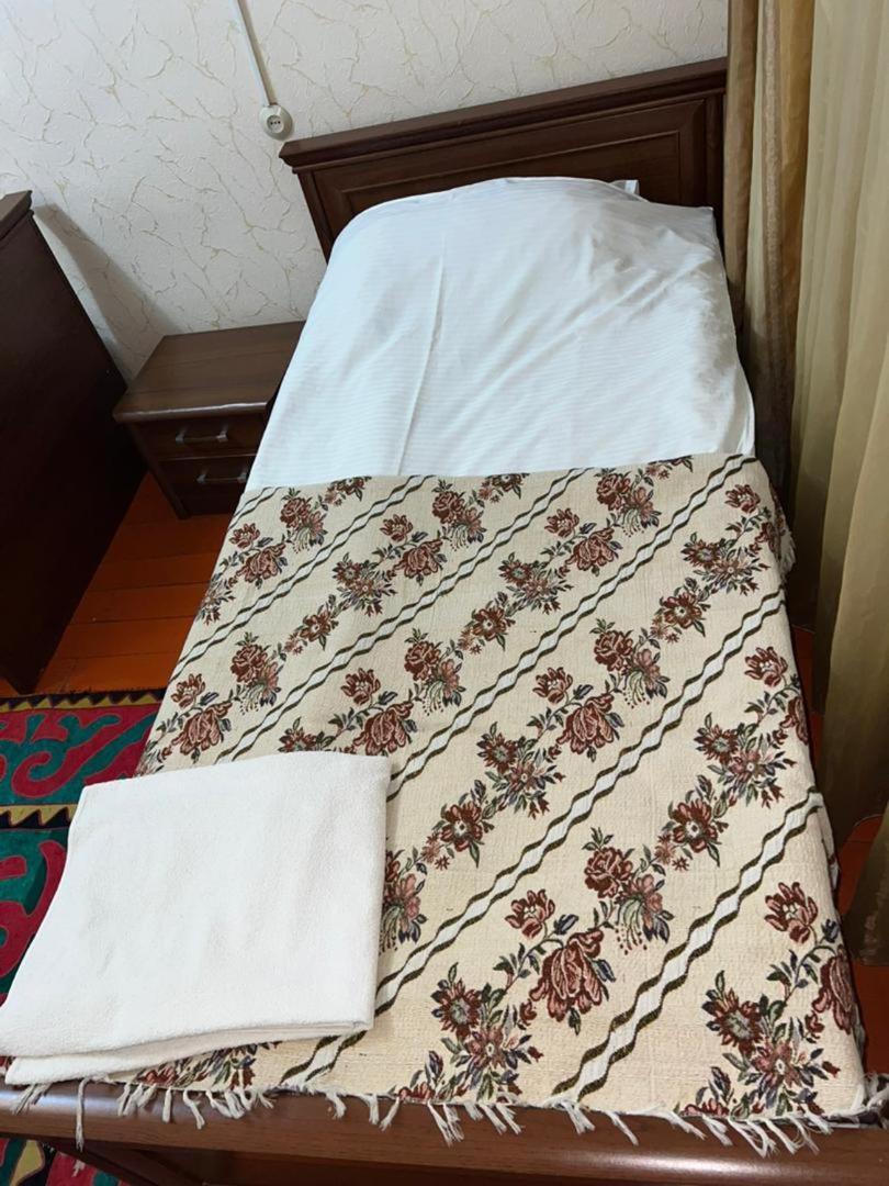 Baktygul Guesthouse Naryn Exterior photo